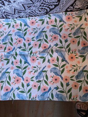 **Moving Sale** Market Finds Birds & Flowers Tea Towel NWOT